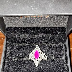 Elegant Silver Ring with Pink Gemstone